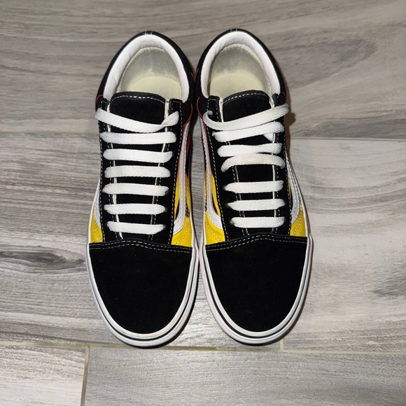 Vans - Picture 2 of 3